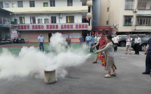桂平公路养护中心开展夏季消防培训及应急演练筑牢行业安全防线